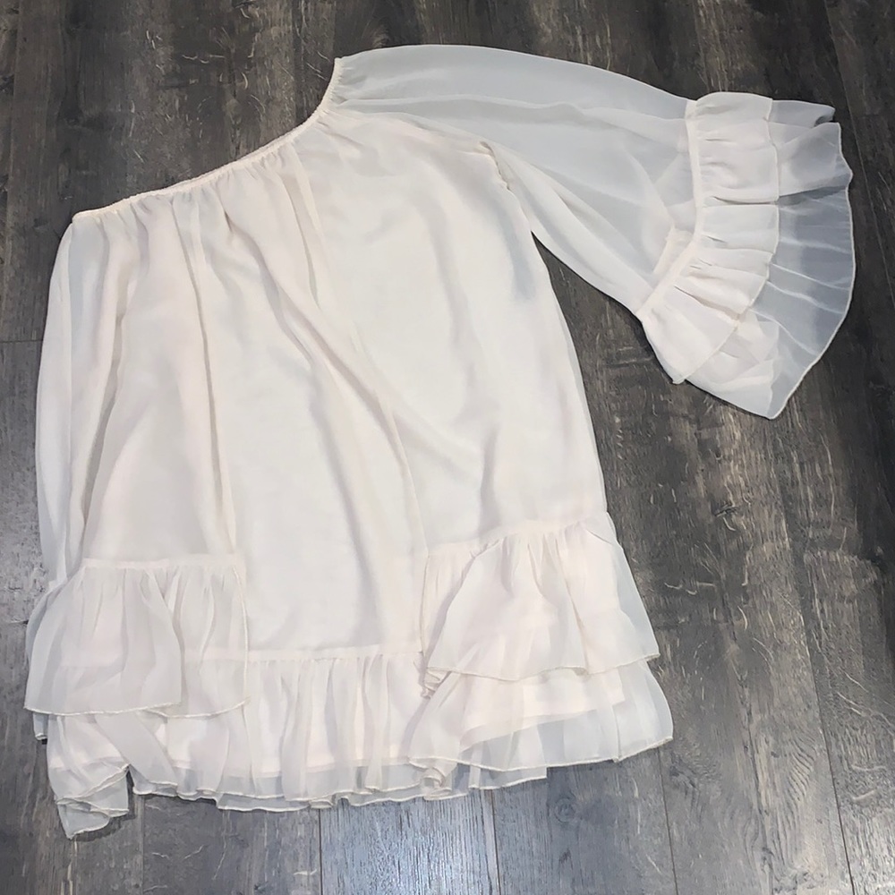 One shoulder ruffle dress